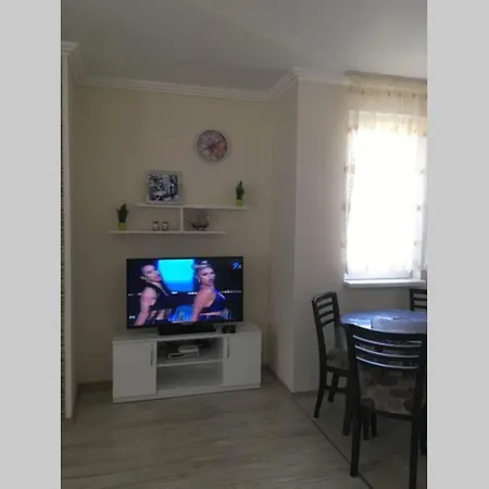 Апартамент Sunny Beach 1-Bdrm Apt In Vip Zone Apartments Слънчев бряг